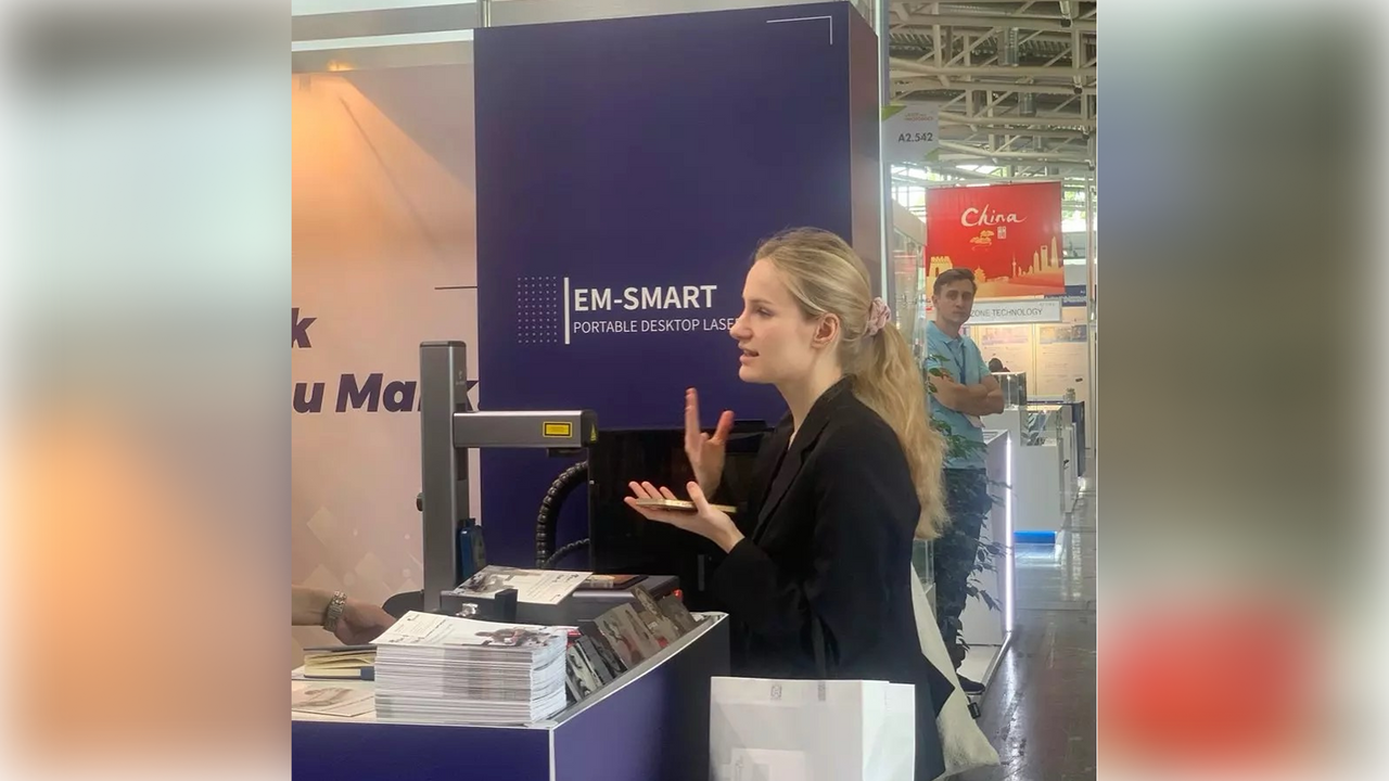 Gespräche auf der Messe