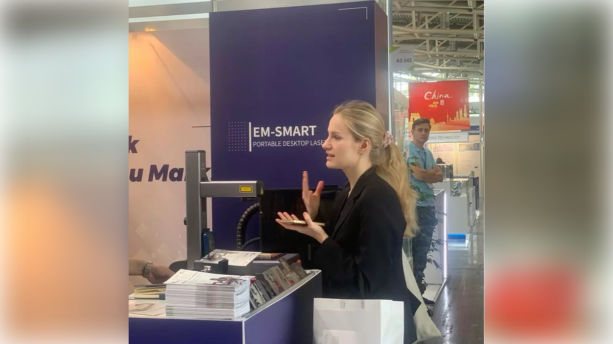 Gespräche auf der Messe